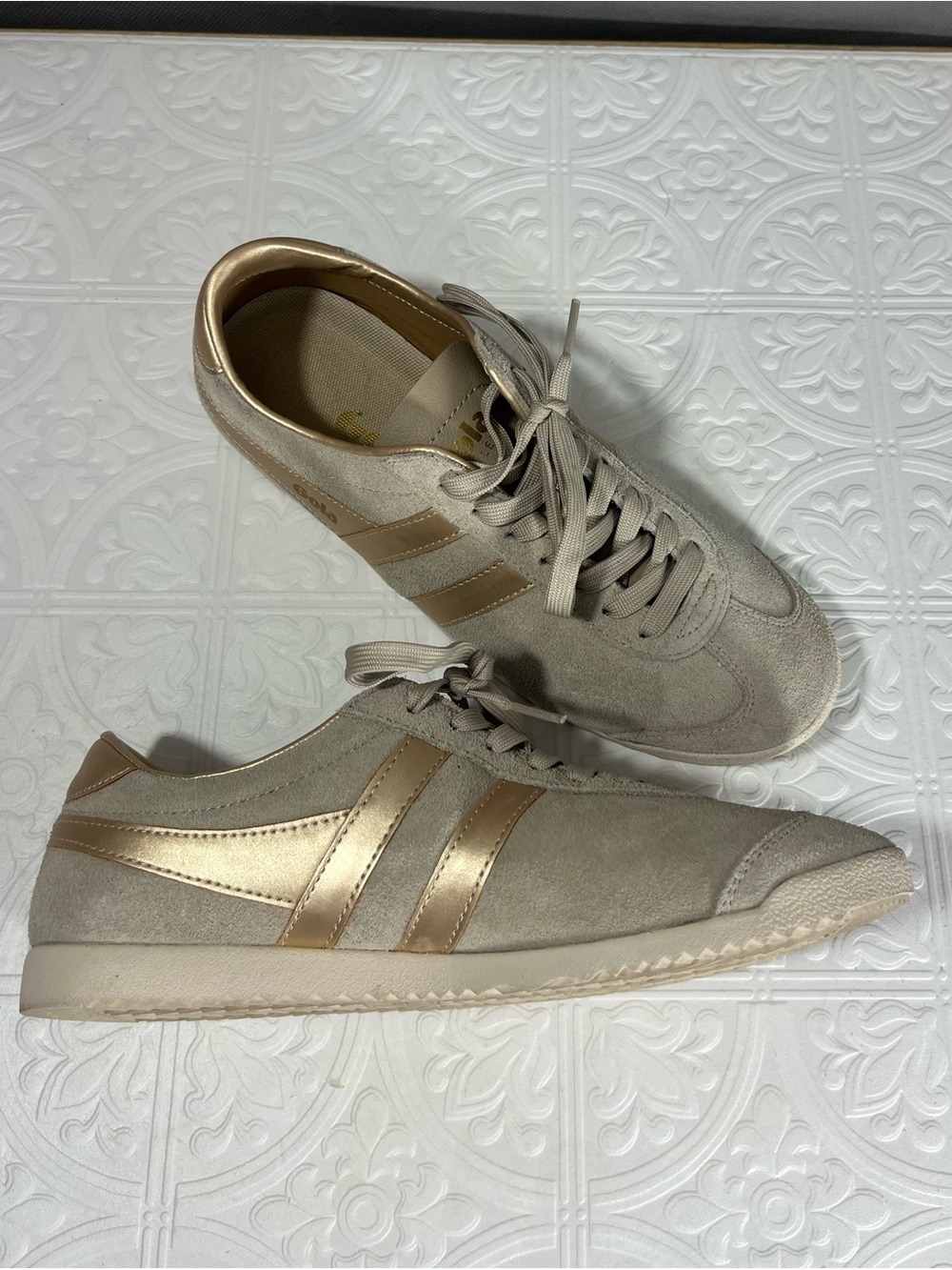 Gola Classics Women’s Bullet Pearl Sneakers Retro low top Suede beige gold 8.5 - Picture 11 of 14